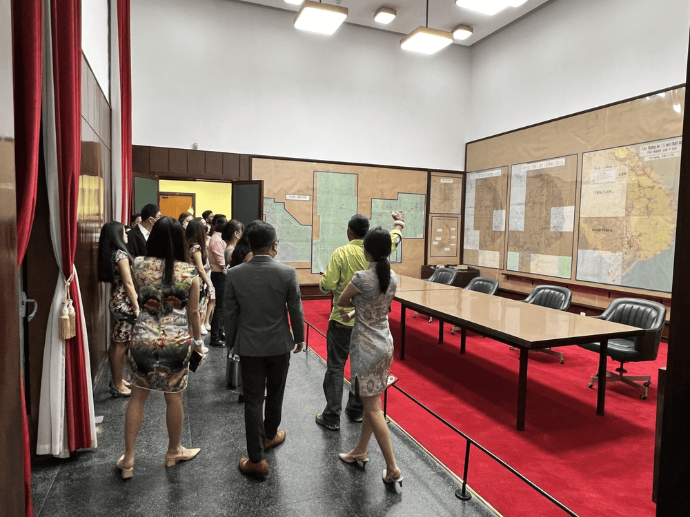 Combat maps are displayed in the Command Center (Source: Dinh Doc Lap - Independence Palace)